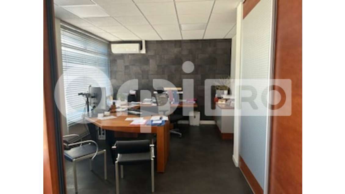 Bureau à louer 227m² à Villefranche centre