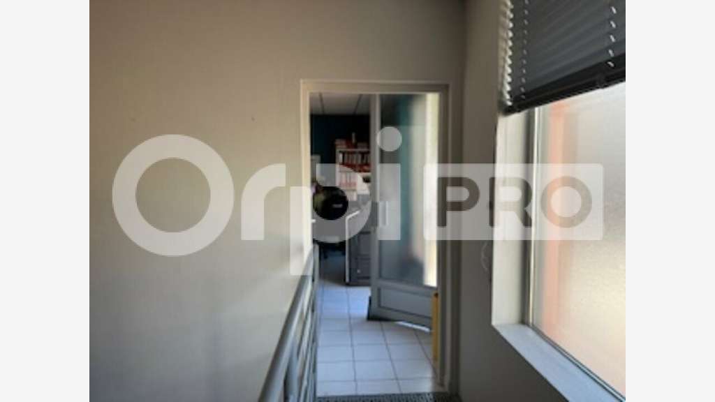 Bureau à louer 227m² à Villefranche centre