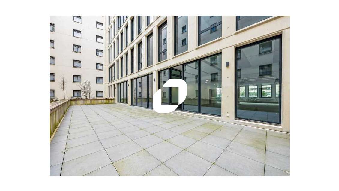 A louer Bureaux 1842m² Villejuif