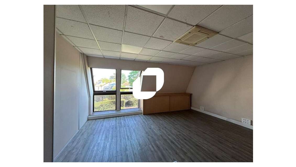 A louer Bureaux 228m² Villejuif