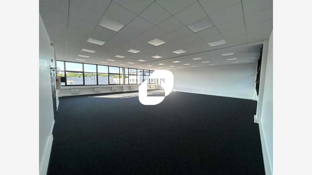 A louer Bureaux 110m² Villejuif