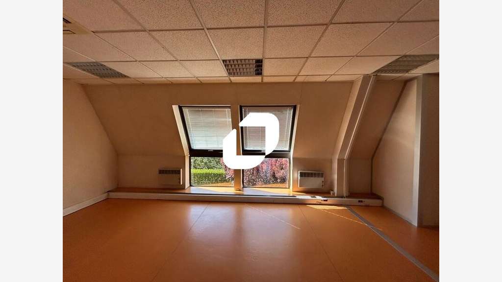 A louer Bureaux 228m² Villejuif