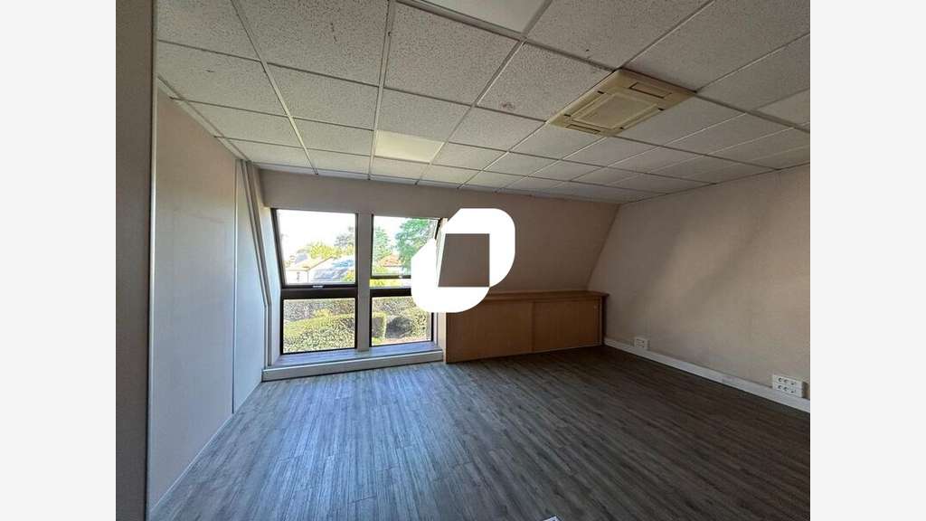 A louer Bureaux 228m² Villejuif