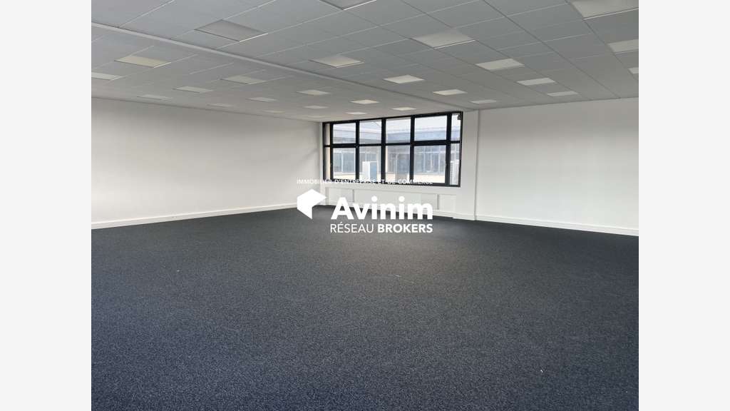 A louer plateau bureaux 142m² aux portes de Paris