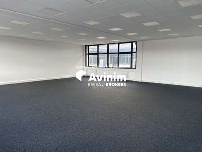 A louer plateau bureaux 142m² aux portes de Paris