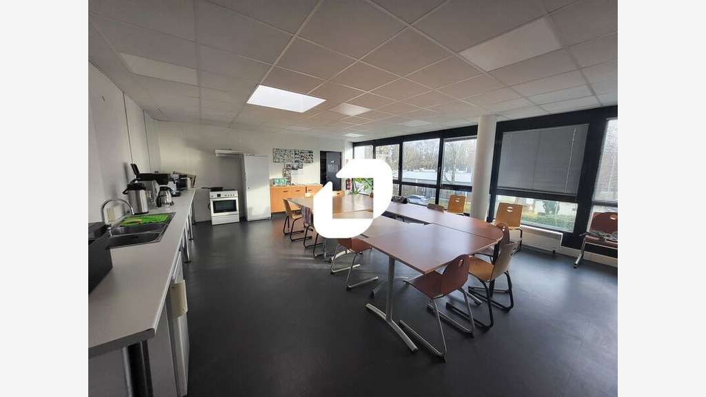 A louer Bureaux 841m² Villeneuve d'ascq