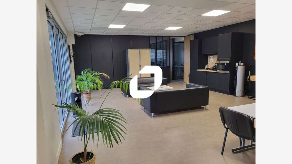 A louer Bureaux 232m² Villeneuve d'ascq