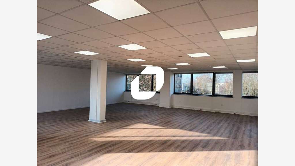 A louer Bureaux 122m² Villeneuve d'ascq