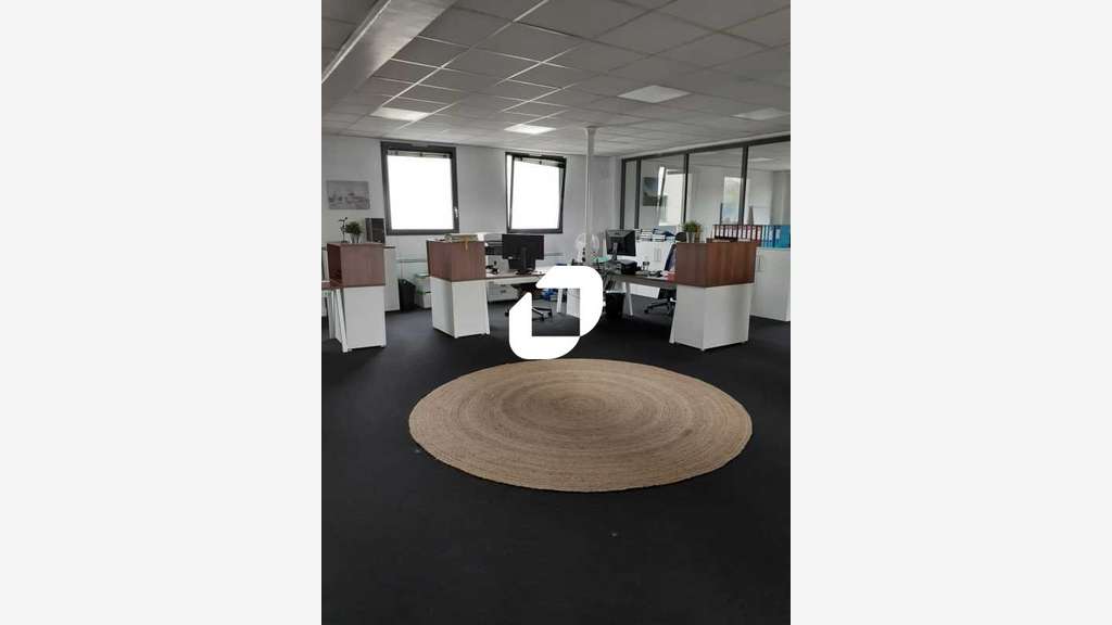 A louer Bureaux 220m² Villeneuve d'ascq