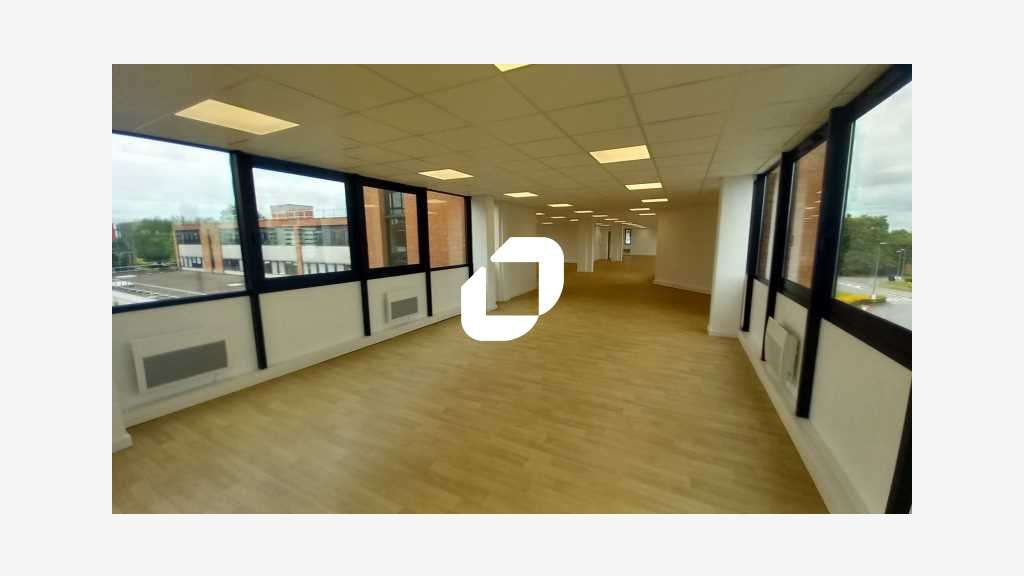 A louer Bureaux 245m² Villeneuve d'ascq