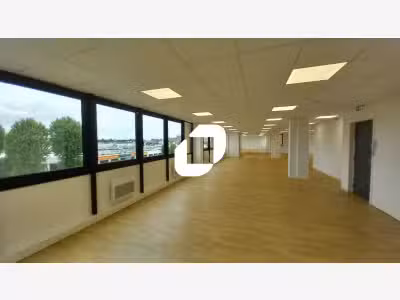 A louer Bureaux 245m² Villeneuve d'ascq