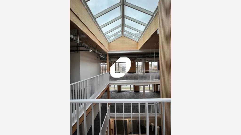 A louer Bureaux 2449m² Villeneuve d'ascq