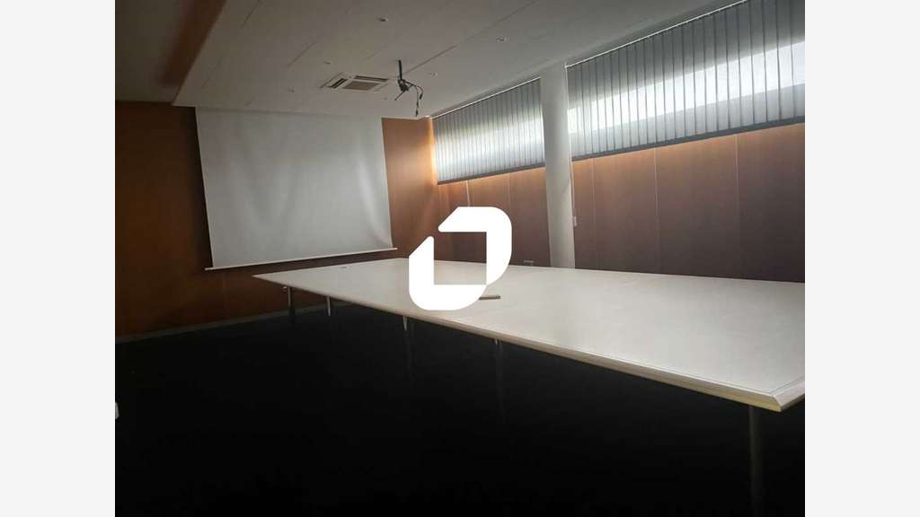A louer Bureaux 1300m² Villeneuve d'ascq