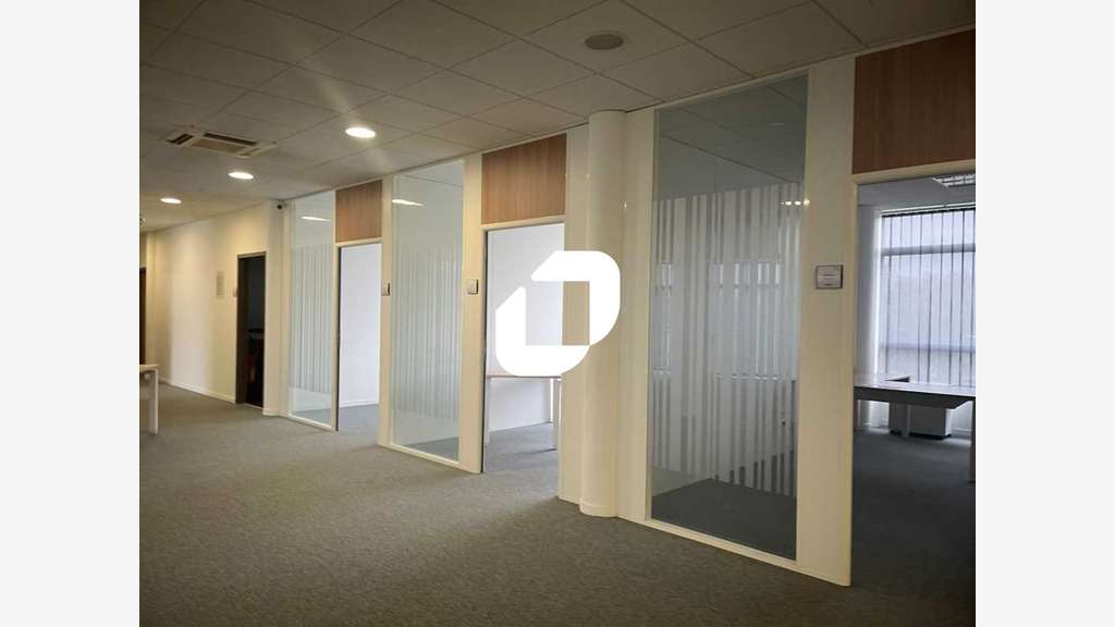 A louer Bureaux 1300m² Villeneuve d'ascq