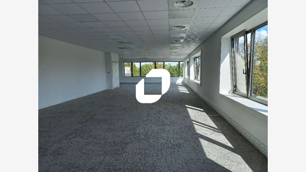 A louer Bureaux 3700m² Villeneuve d'ascq