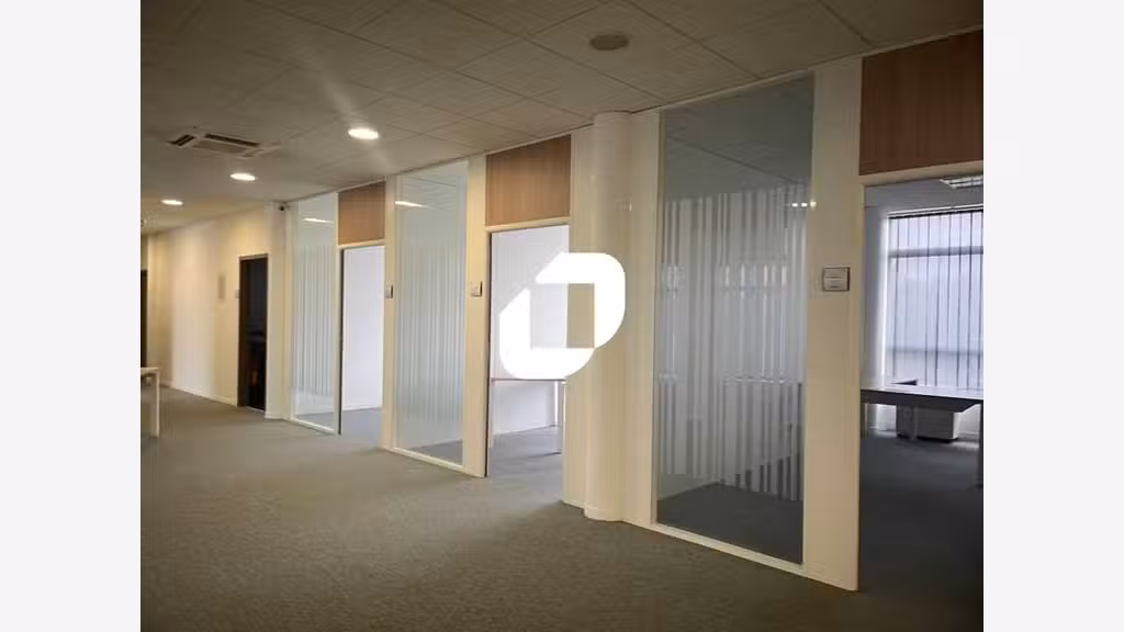 A louer Bureaux 1300m² Villeneuve d'ascq