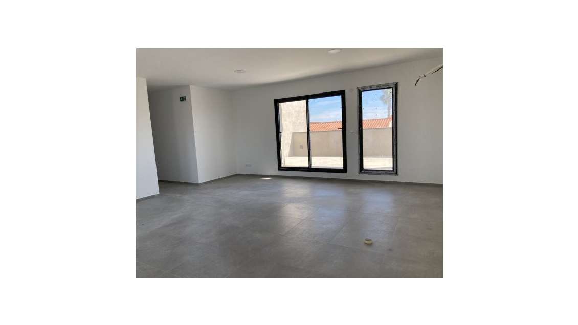 A louer bureaux 70m² R+1 à Villeneuve-de-la-Raho