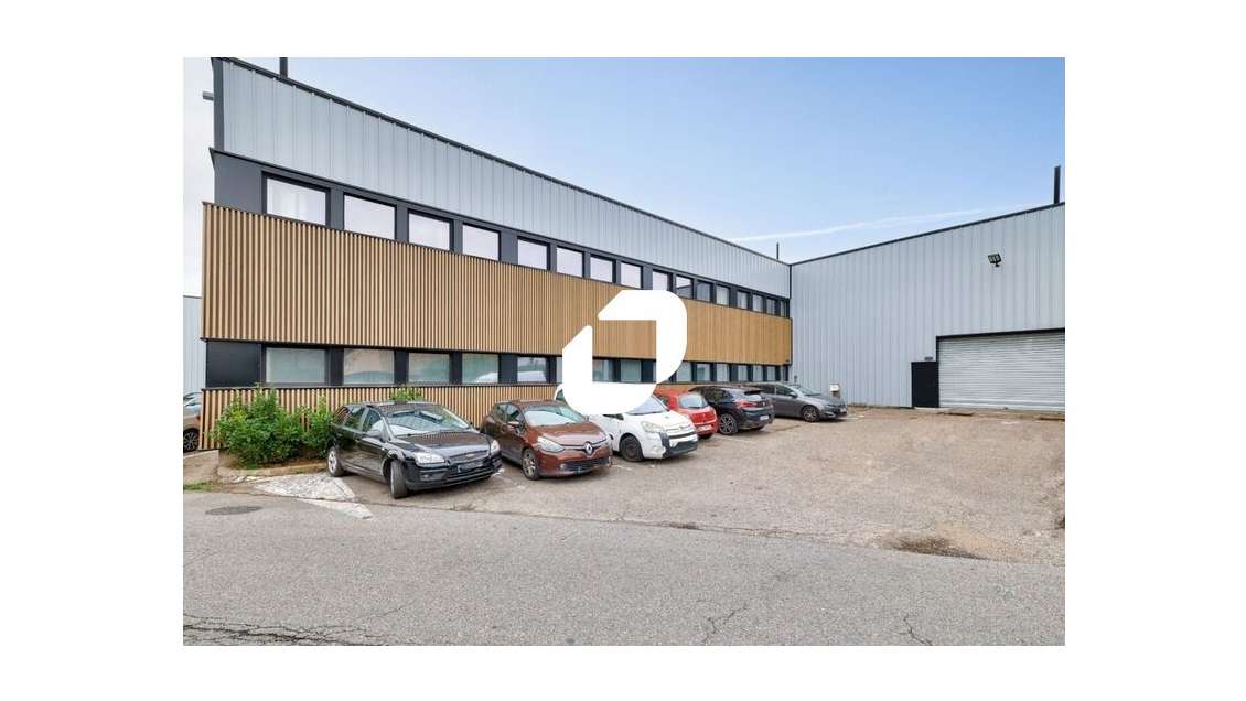 A louer Bureaux 1834m² Villeneuve la garenne