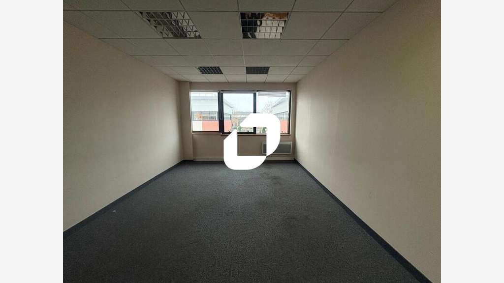 A louer Bureaux 680m² Villeneuve la garenne