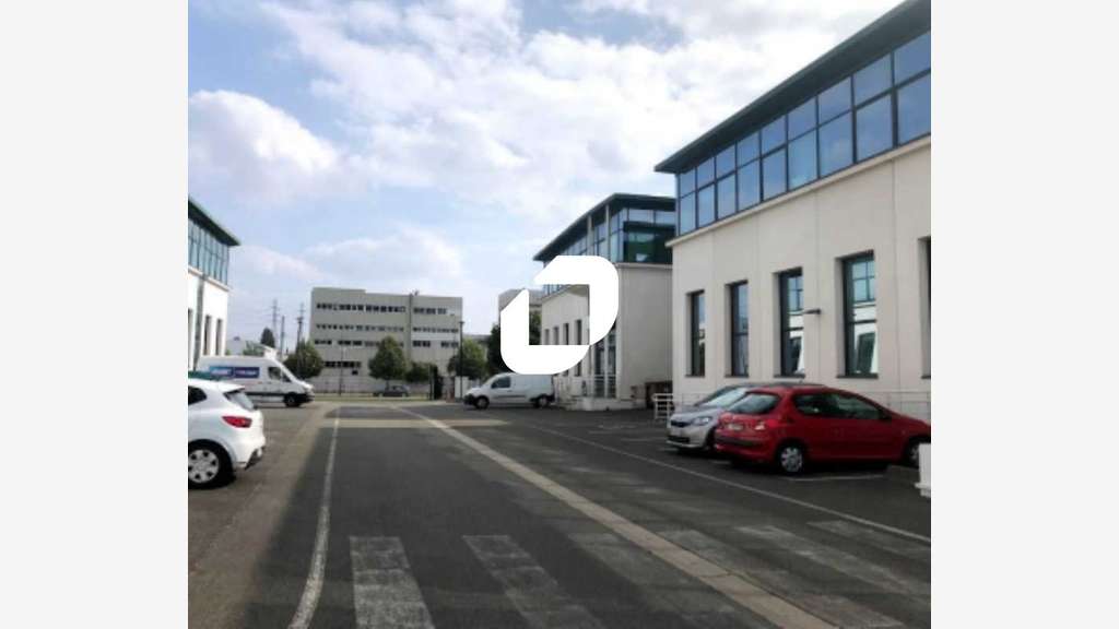 A louer Bureaux 301m² Villeneuve la garenne