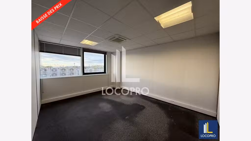 A louer bureaux 178m² RDC à Villeneuve-Loubet RN7 