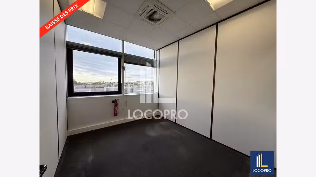 A louer bureaux 178m² RDC à Villeneuve-Loubet RN7 