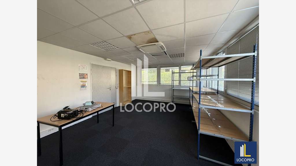 A louer bureaux allée Nolis à Villeneuve-Loubet