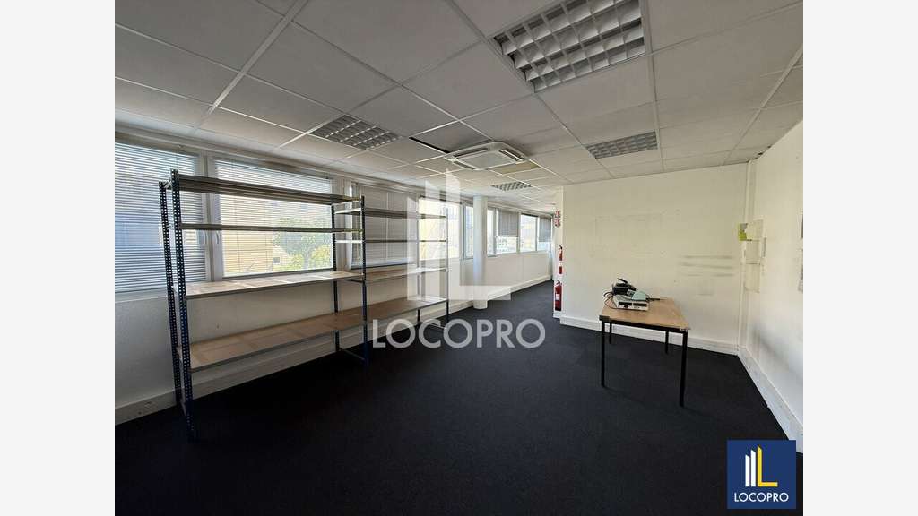 A louer bureaux allée Nolis à Villeneuve-Loubet