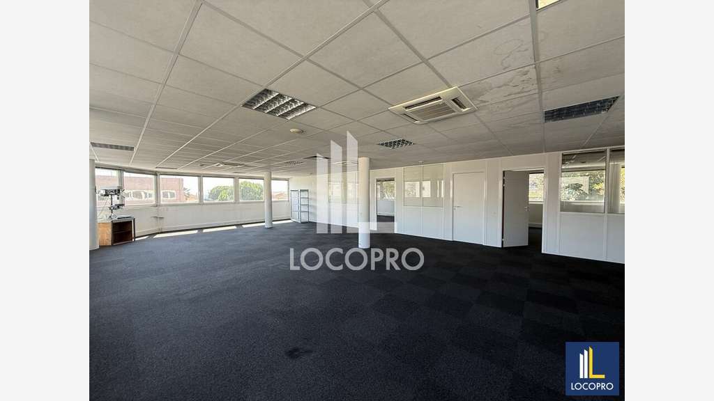 A louer bureaux 200m² RDC à Villeneuve-Loubet