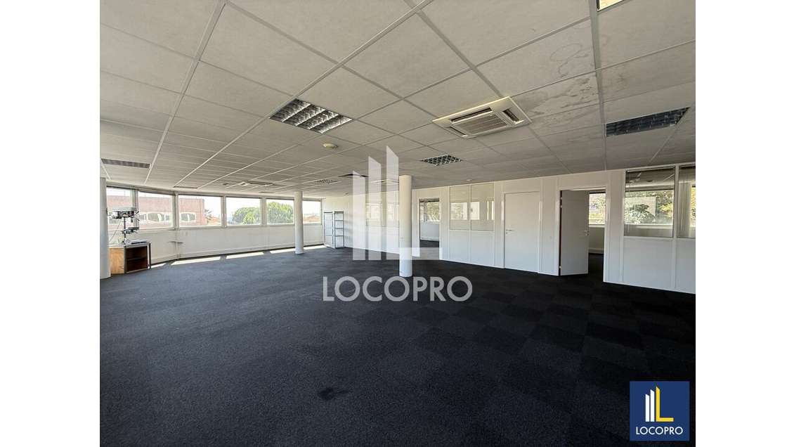 A louer bureaux 200m² RDC à Villeneuve-Loubet