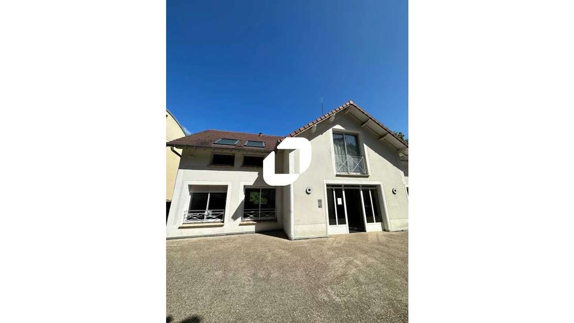 A louer Bureaux 44m² Villennes sur seine