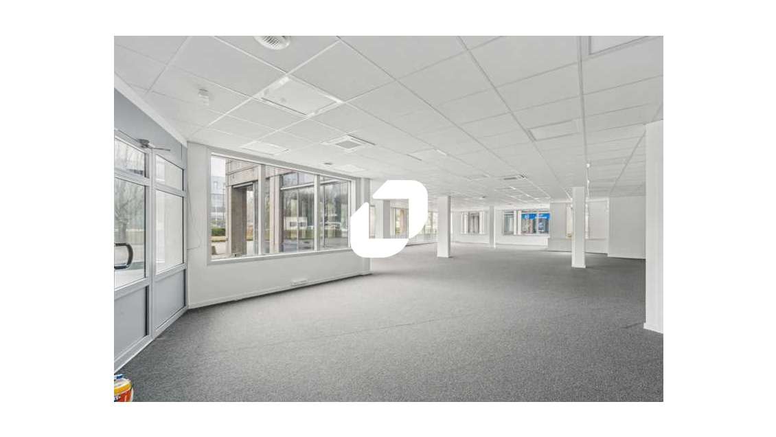 A louer Bureaux 315m² Villepinte