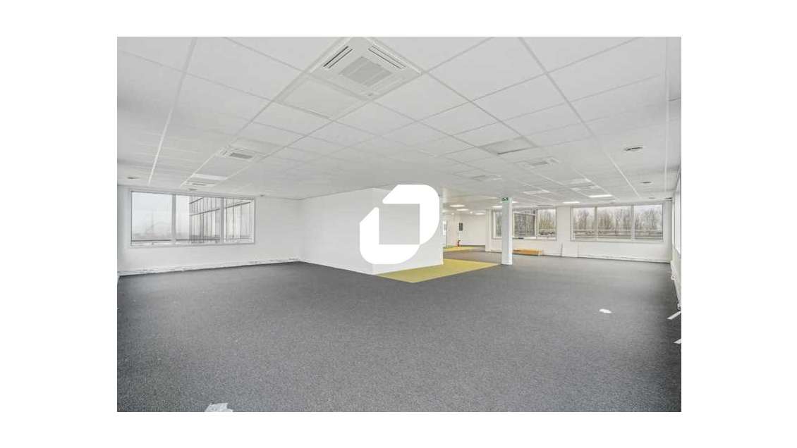 A louer Bureaux 182m² Villepinte
