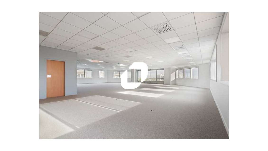 A louer Bureaux 912m² Villepinte