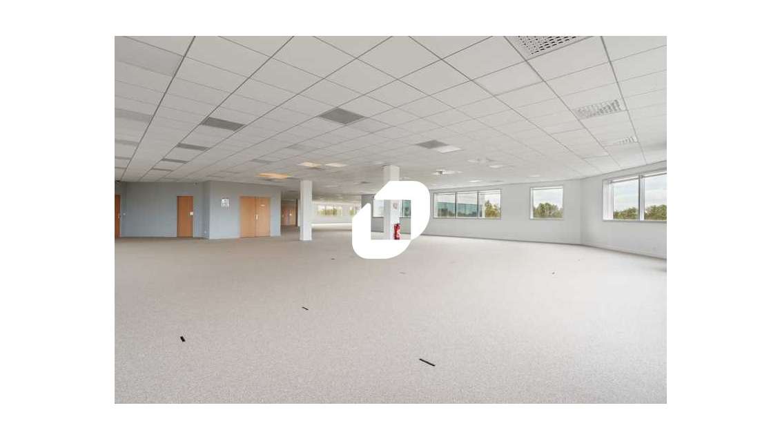A louer Bureaux 1824m² Villepinte