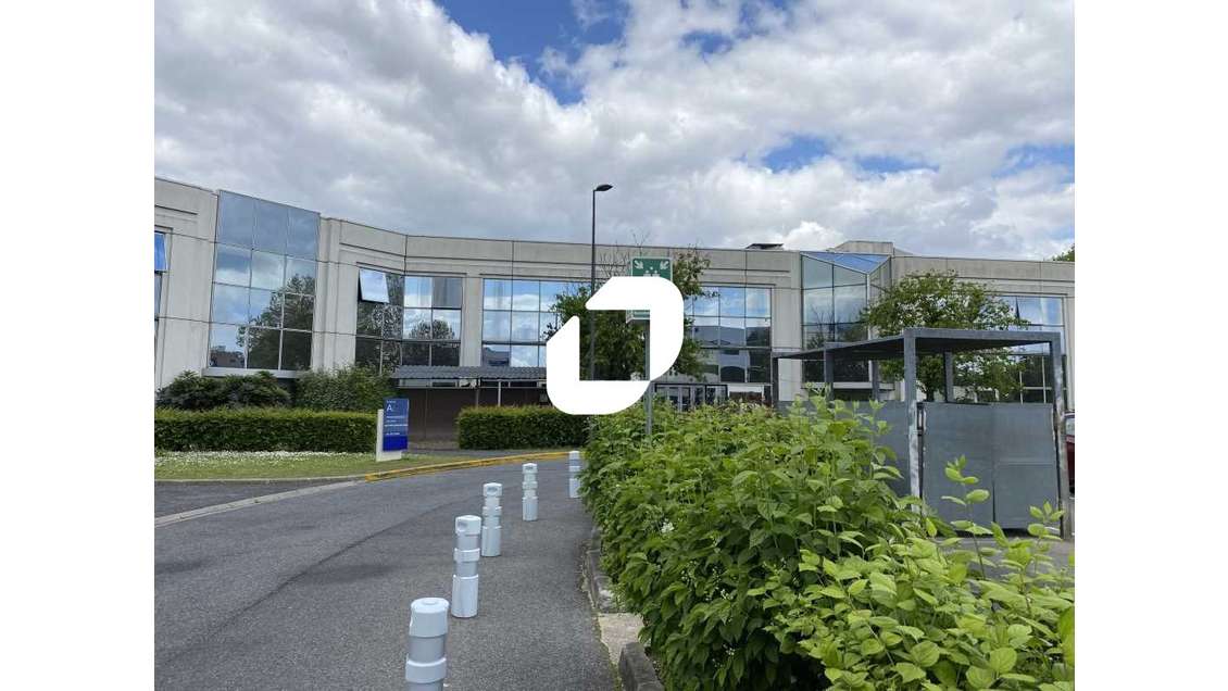 A louer Bureaux 220m² Villepinte