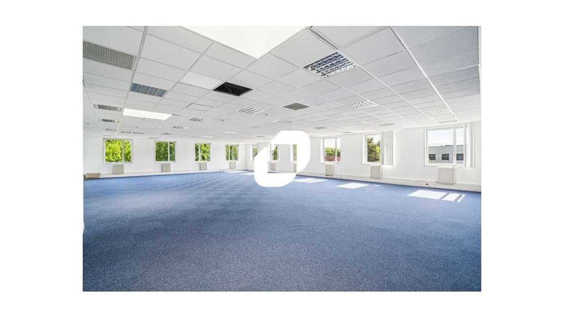 A louer Bureaux 260m² Villepinte