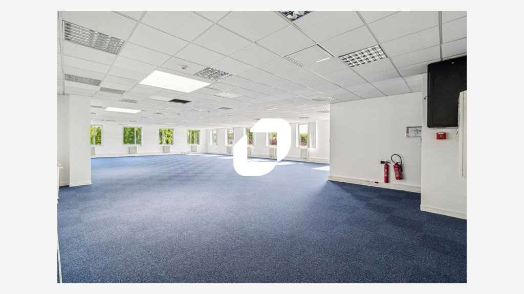 A louer Bureaux 260m² Villepinte