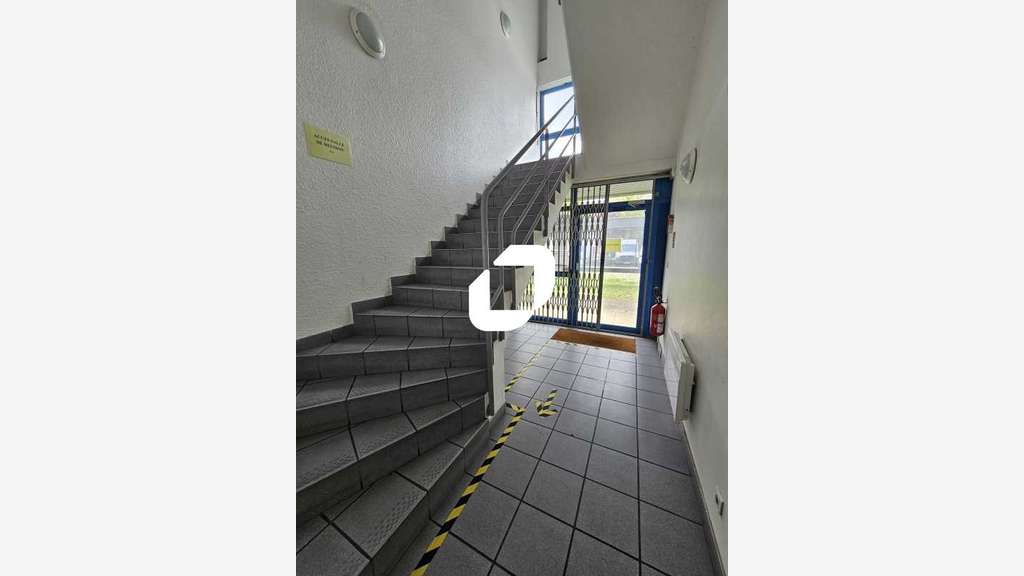 A louer Bureaux 264m² Villepinte
