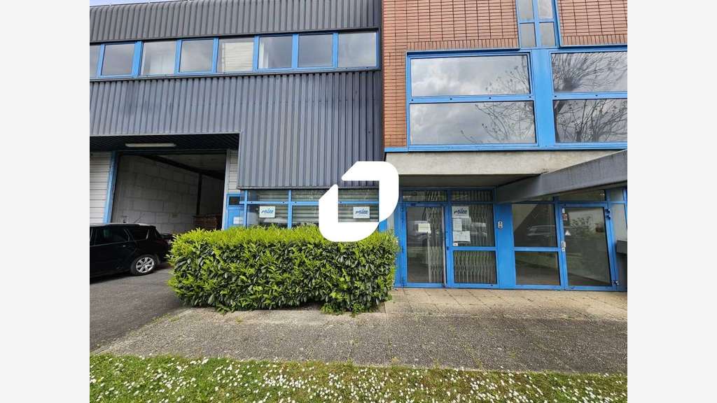 A louer Bureaux 264m² Villepinte