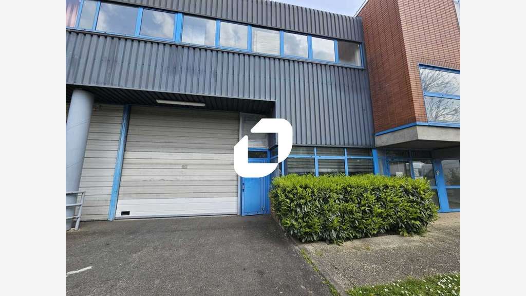 A louer Bureaux 264m² Villepinte
