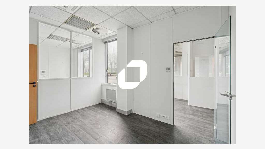 A louer Bureaux 315m² Villepinte