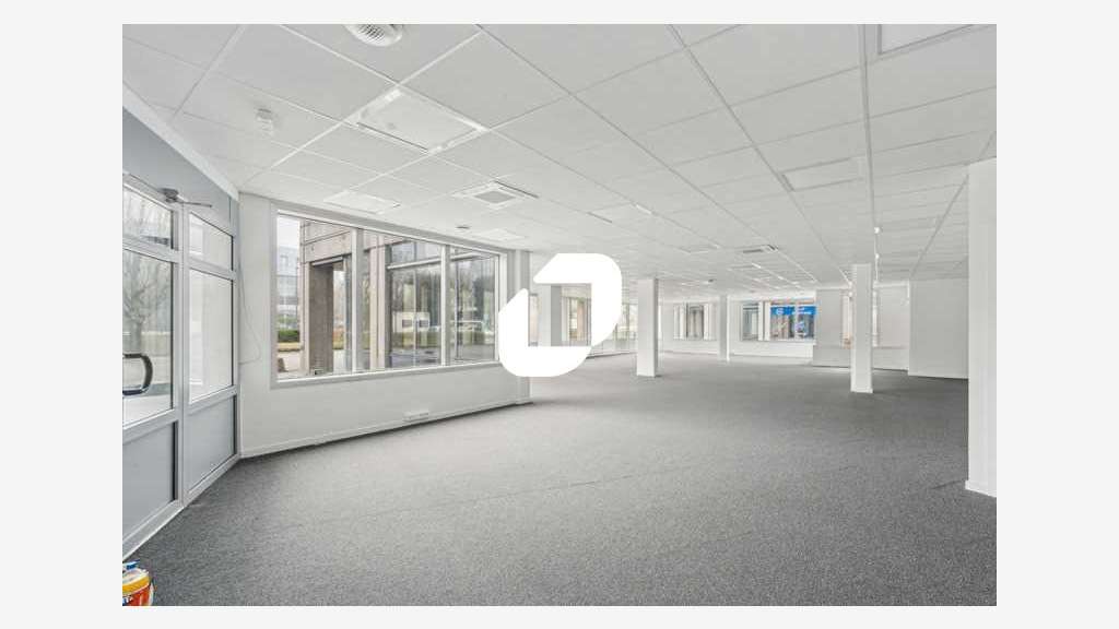 A louer Bureaux 315m² Villepinte