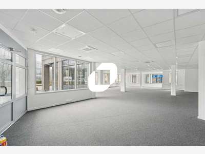 A louer Bureaux 315m² Villepinte