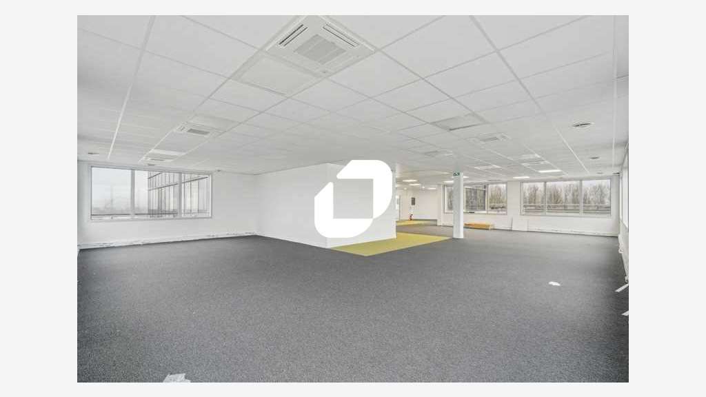 A louer Bureaux 182m² Villepinte