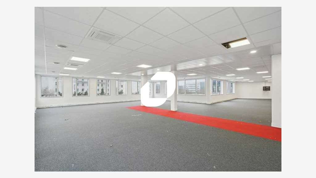 A louer Bureaux 484m² Villepinte