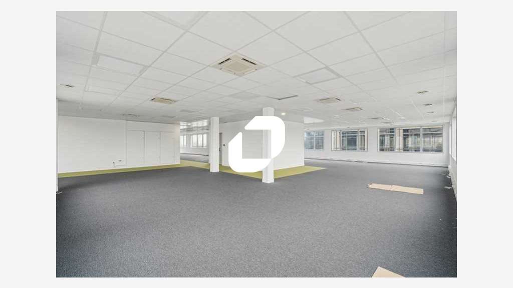 A louer Bureaux 484m² Villepinte
