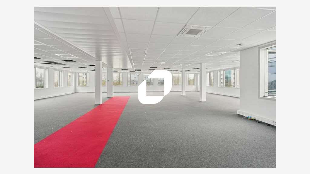 A louer Bureaux 484m² Villepinte