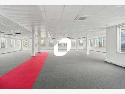 A louer Bureaux 484m² Villepinte
