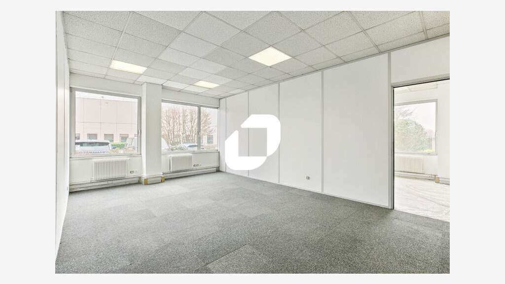 A louer Bureaux 147m² Villepinte